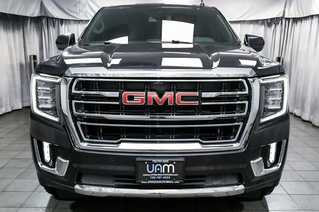 2023 Gmc Yukon SLT photo 1