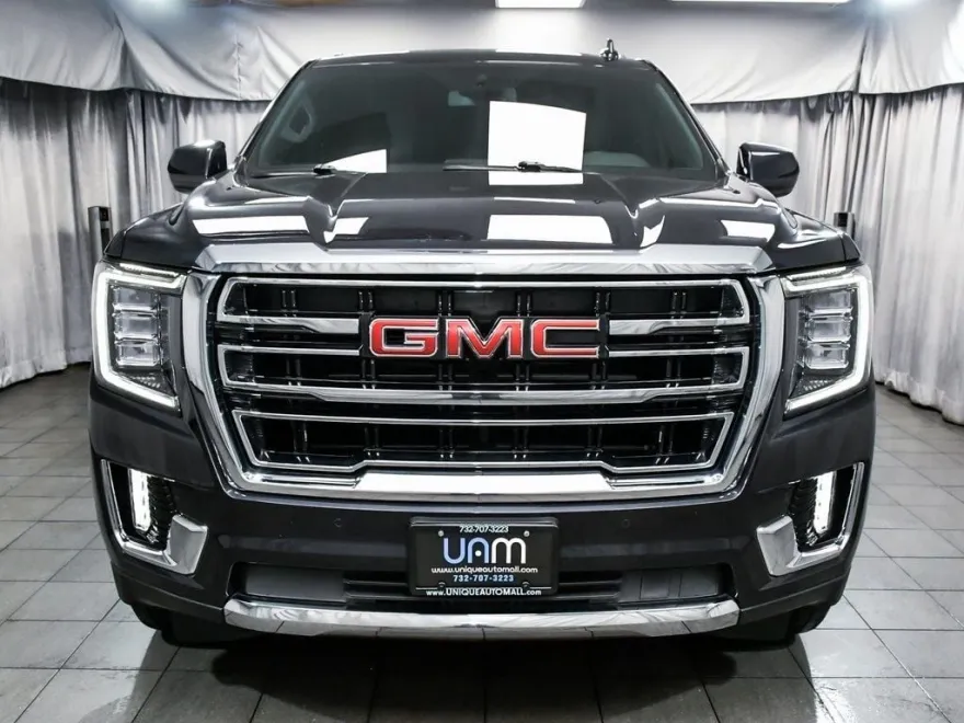 2023 Gmc Yukon SLT photo 1