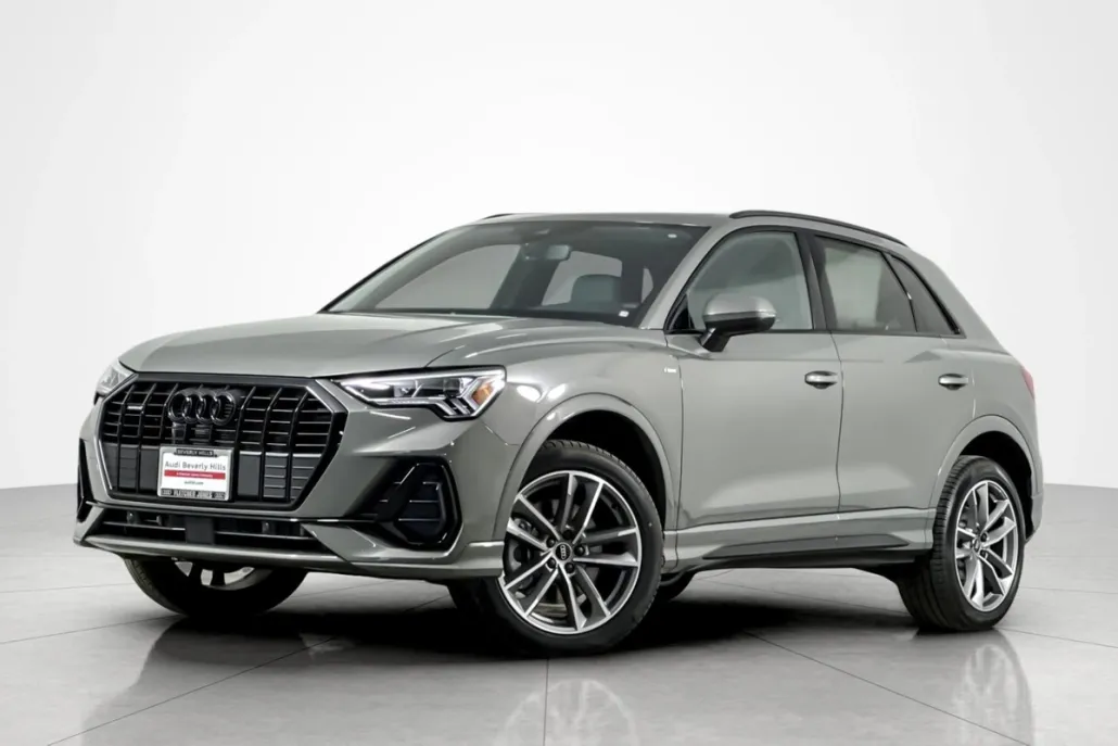 2025 Audi Q3 S line Premium 45 TFSI photo 1