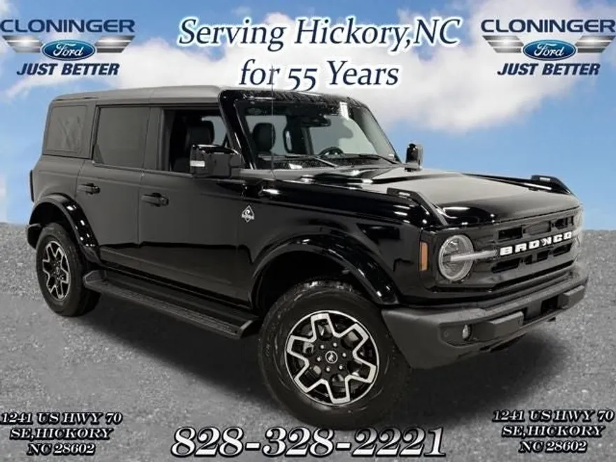 2025 Ford Bronco Outer Banks photo 1