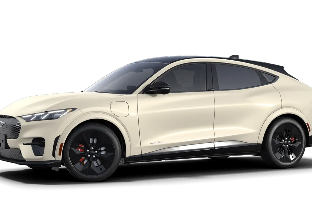 2025 Ford Mustang Mach-E GT photo 1