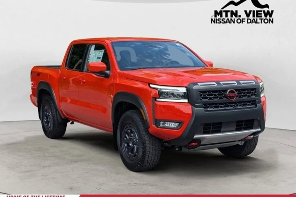 2025 Nissan Frontier PRO-4X photo 1