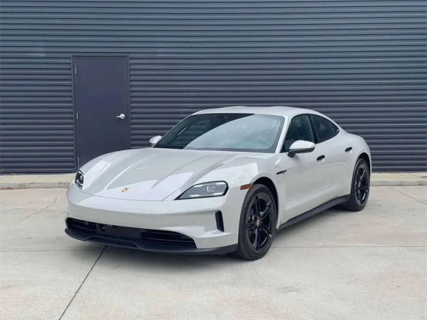 2025 Porsche Taycan 4 photo 1