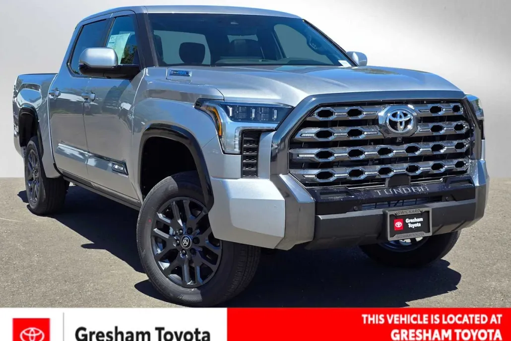 2025 Toyota Tundra Platinum photo 1
