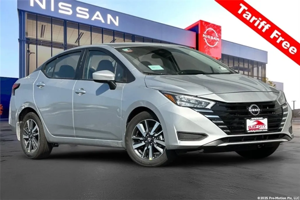 2025 Nissan Versa 1.6 SV photo 1