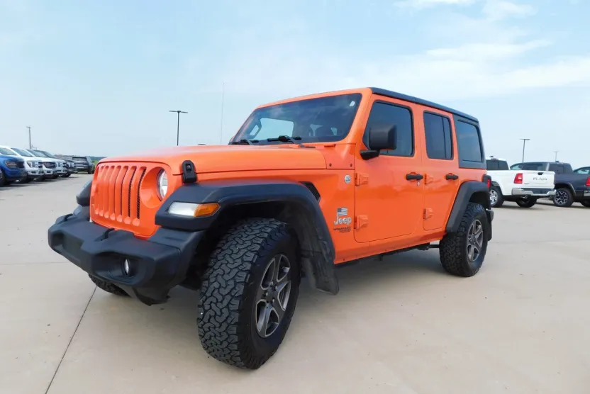 2018 Jeep Wrangler Unlimited Sport photo 1