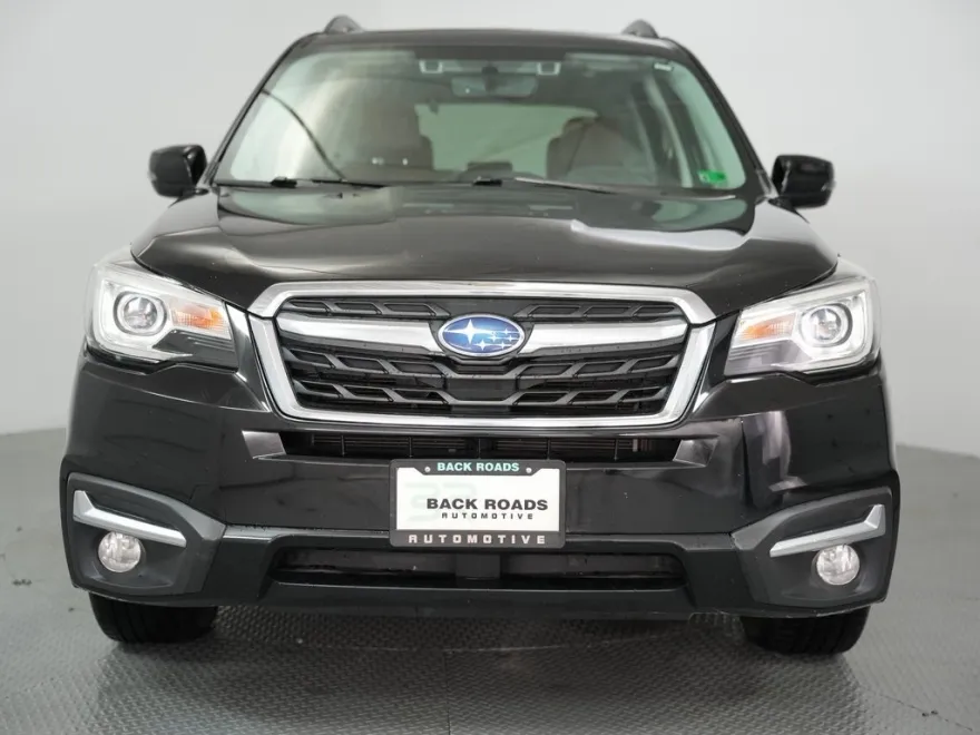 2017 Subaru Forester 2.5i Touring photo 1