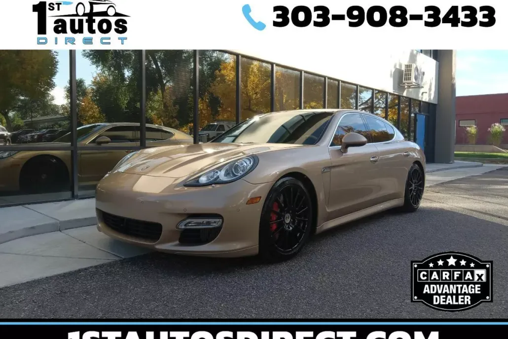 2011 Porsche Panamera Turbo photo 1