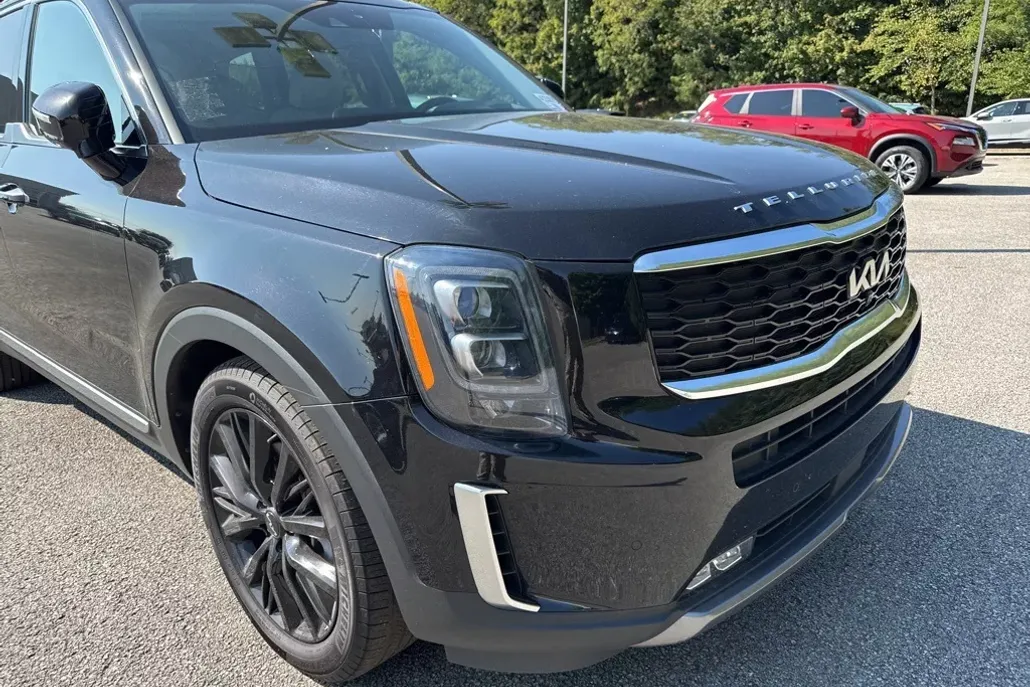 2022 Kia Telluride SX photo 1