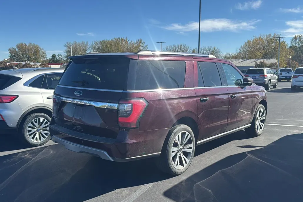 2021 Ford Expedition MAX Limited photo 1