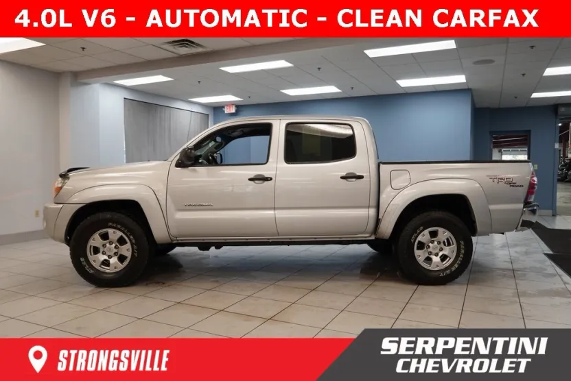 2011 Toyota Tacoma Base V6 photo 1