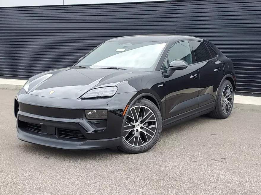 2025 Porsche Macan Electric 4 photo 1
