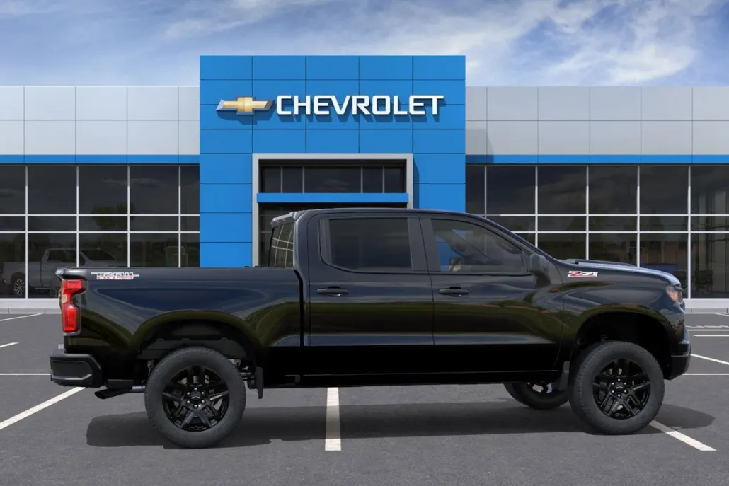 2026 Chevrolet Silverado 1500 Custom Trail Boss photo 1