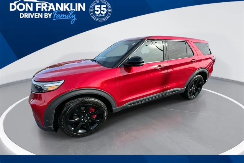 2021 Ford Explorer ST photo 1