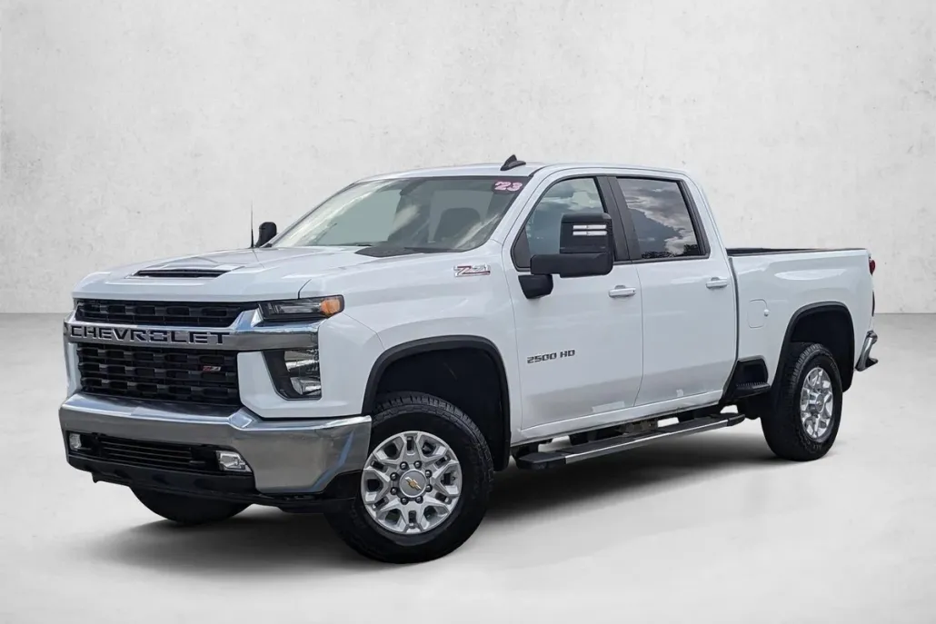 2023 Chevrolet Silverado 2500HD LT photo 1
