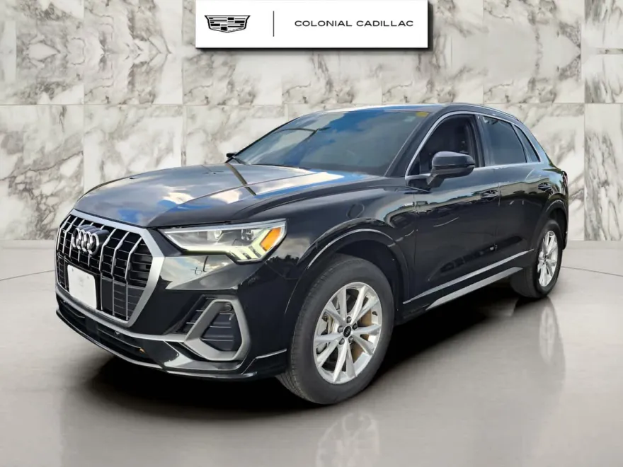 2023 Audi Q3 S line Premium Plus photo 1