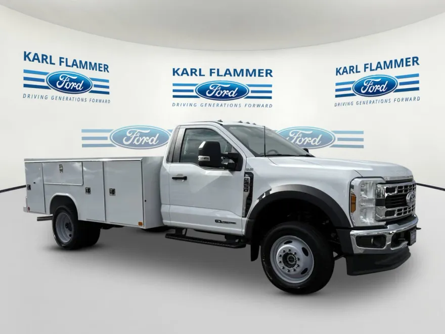 2024 Ford F-450 XL photo 1