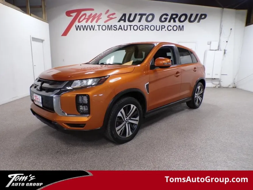 2020 Mitsubishi Outlander Sport SE photo 1
