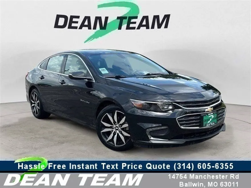 2017 Chevrolet Malibu 1LT photo 1
