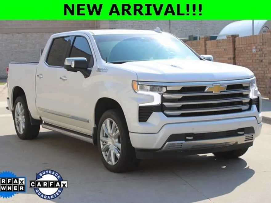 2024 Chevrolet Silverado 1500 High Country photo 1