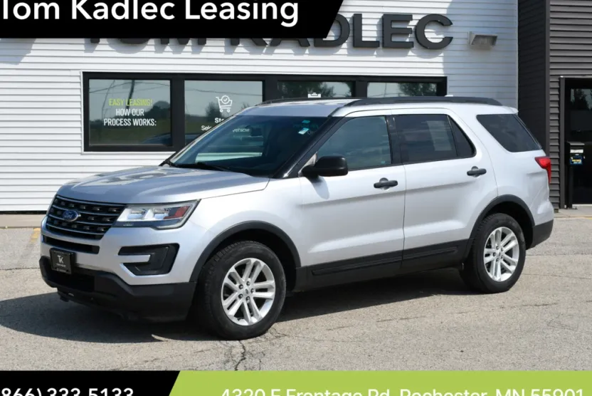 2017 Ford Explorer Base photo 1