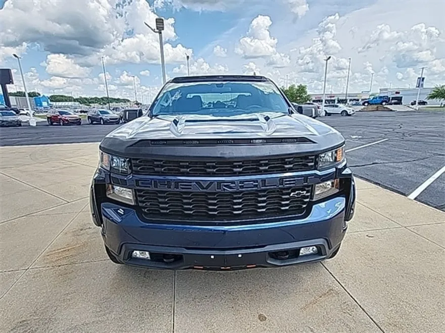 2020 Chevrolet Silverado 1500 Custom photo 1