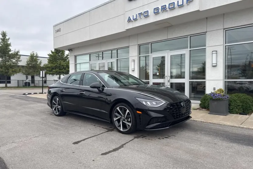 2022 Hyundai Sonata SEL Plus photo 1