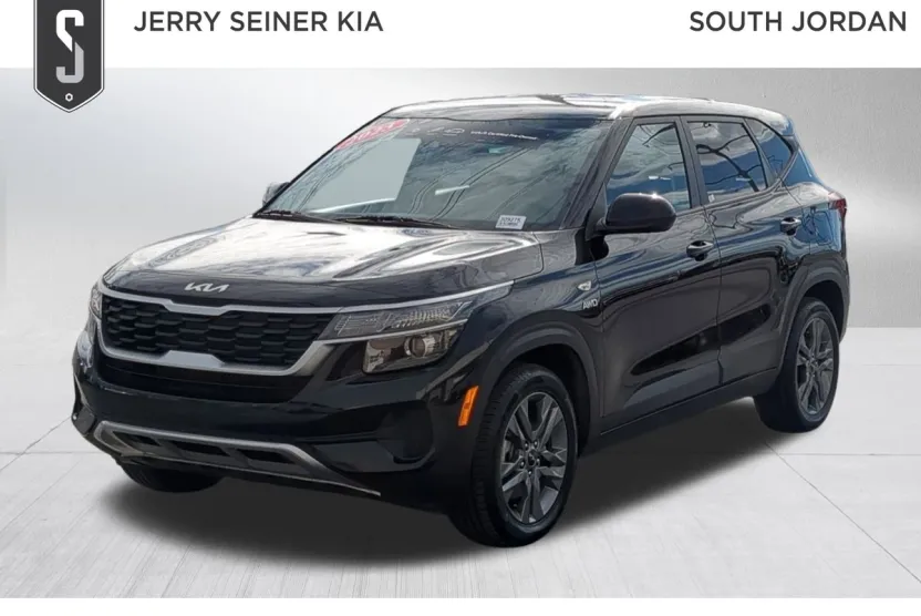 2023 Kia Seltos LX photo 1