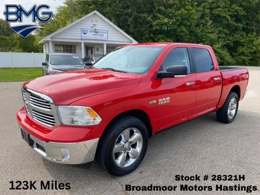 2014 Ram 1500 SLT photo 1