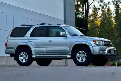 2001 Toyota 4Runner Limited photo 2