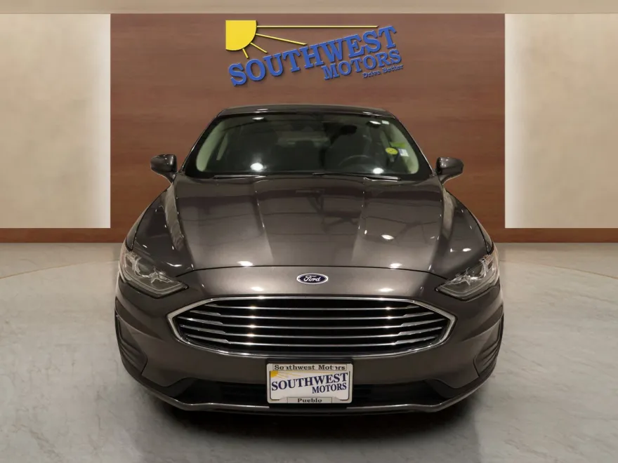 2019 Ford Fusion Hybrid SE photo 1