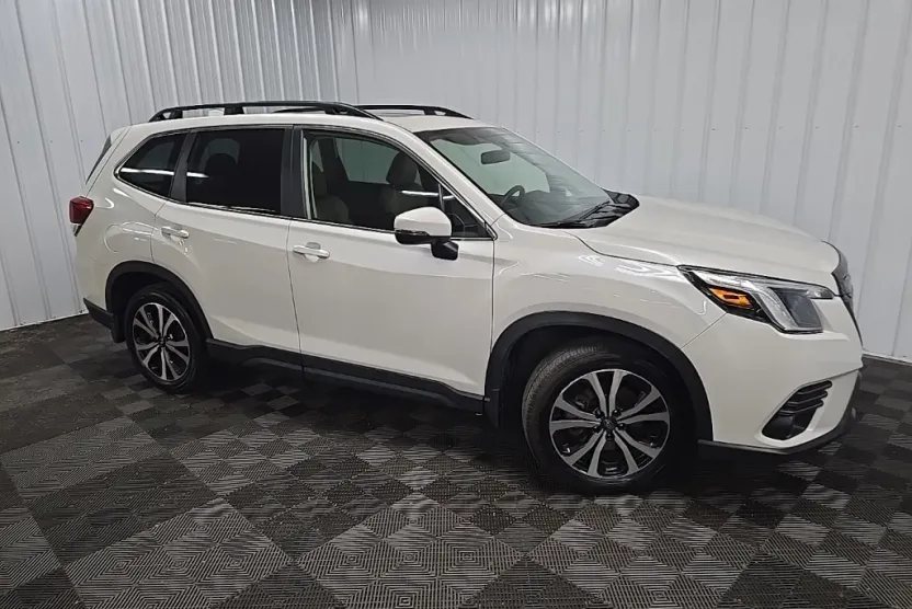 2023 Subaru Forester Limited photo 1