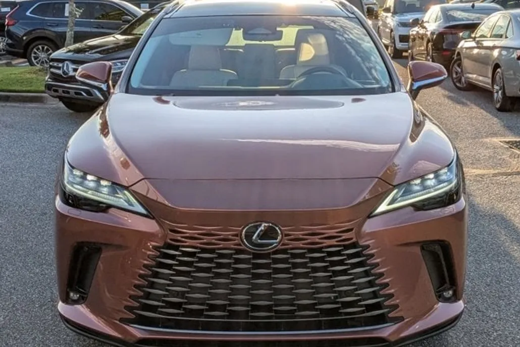 2023 Lexus RX 350h Luxury AWD photo 1