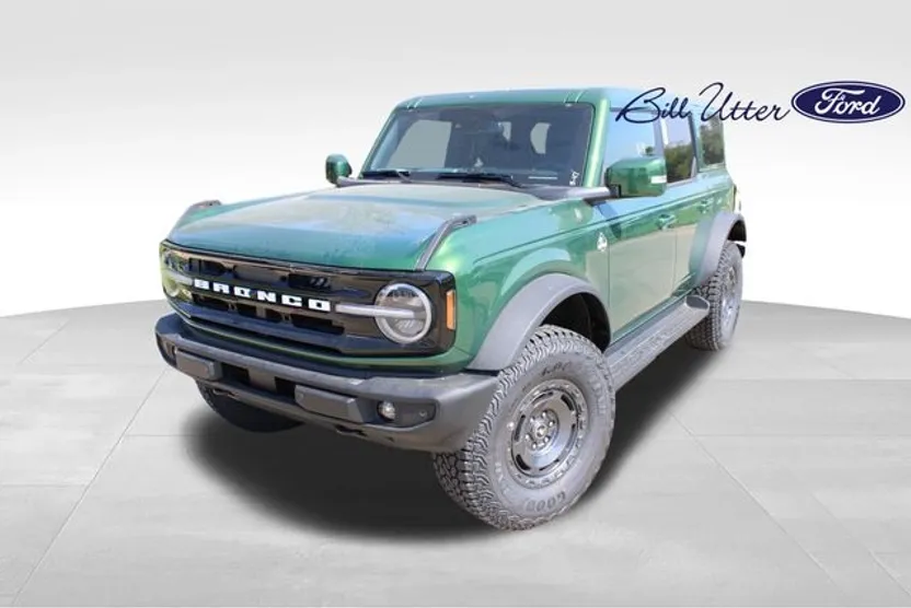 2025 Ford Bronco Outer Banks photo 1