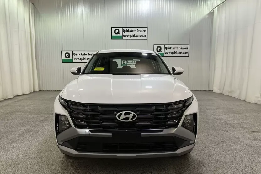 2025 Hyundai Tucson SE photo 1
