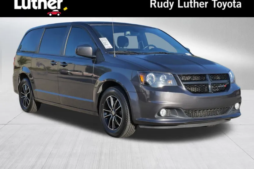 2019 Dodge Grand Caravan SE Plus photo 1