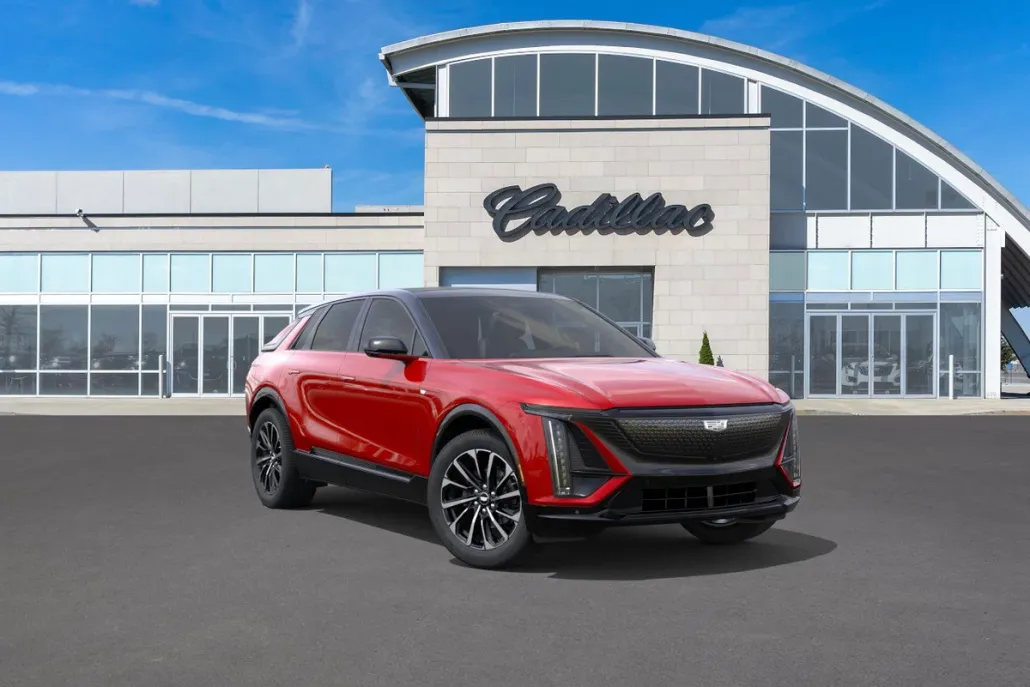 2025 Cadillac Lyriq Sport photo 1