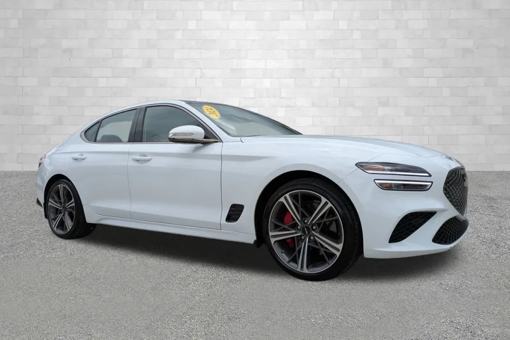 2024 Genesis G70 2.5T Sport Prestige photo 1