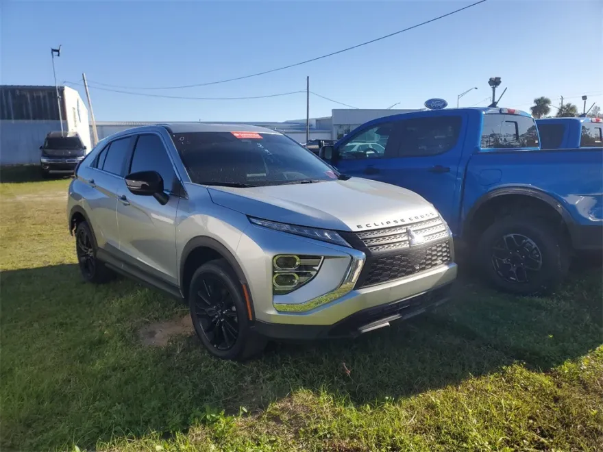 2024 Mitsubishi Eclipse Cross LE Ralliart photo 1