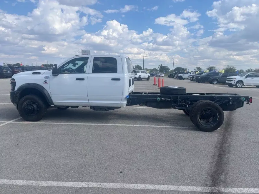 2026 Ram 5500 Tradesman photo 1