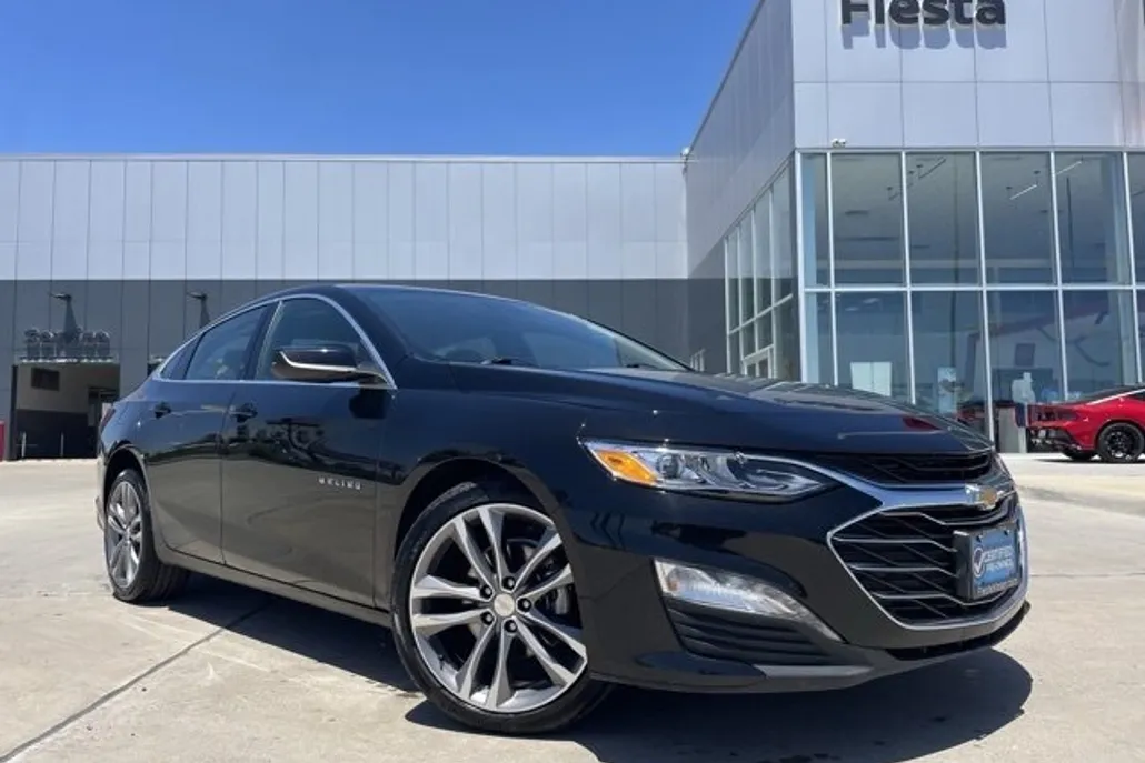 2024 Chevrolet Malibu Premier 2LT photo 1