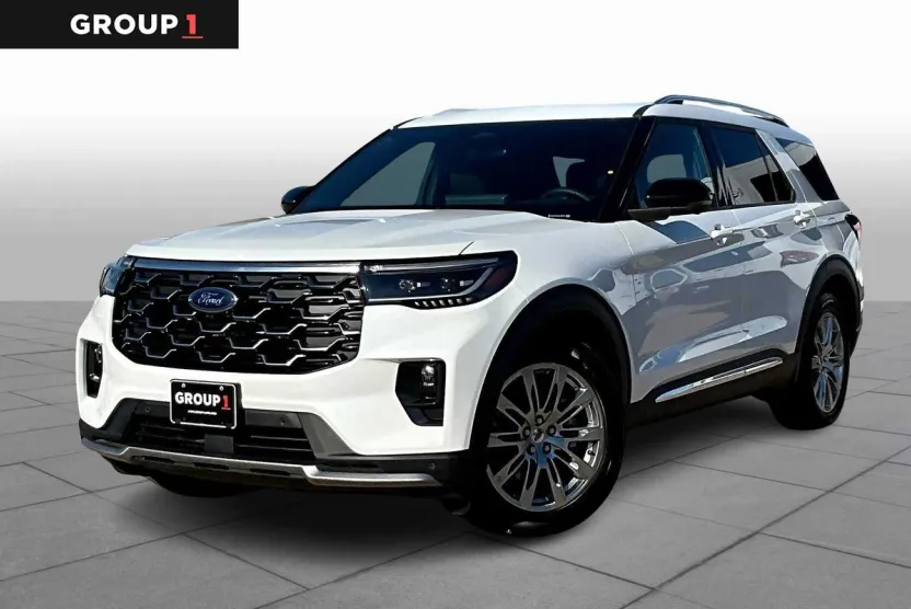 2025 Ford Explorer Platinum photo 1
