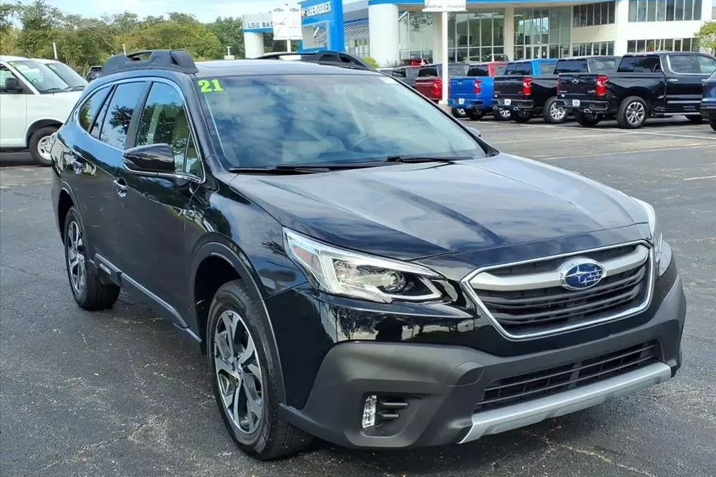 2021 Subaru Outback Limited photo 1