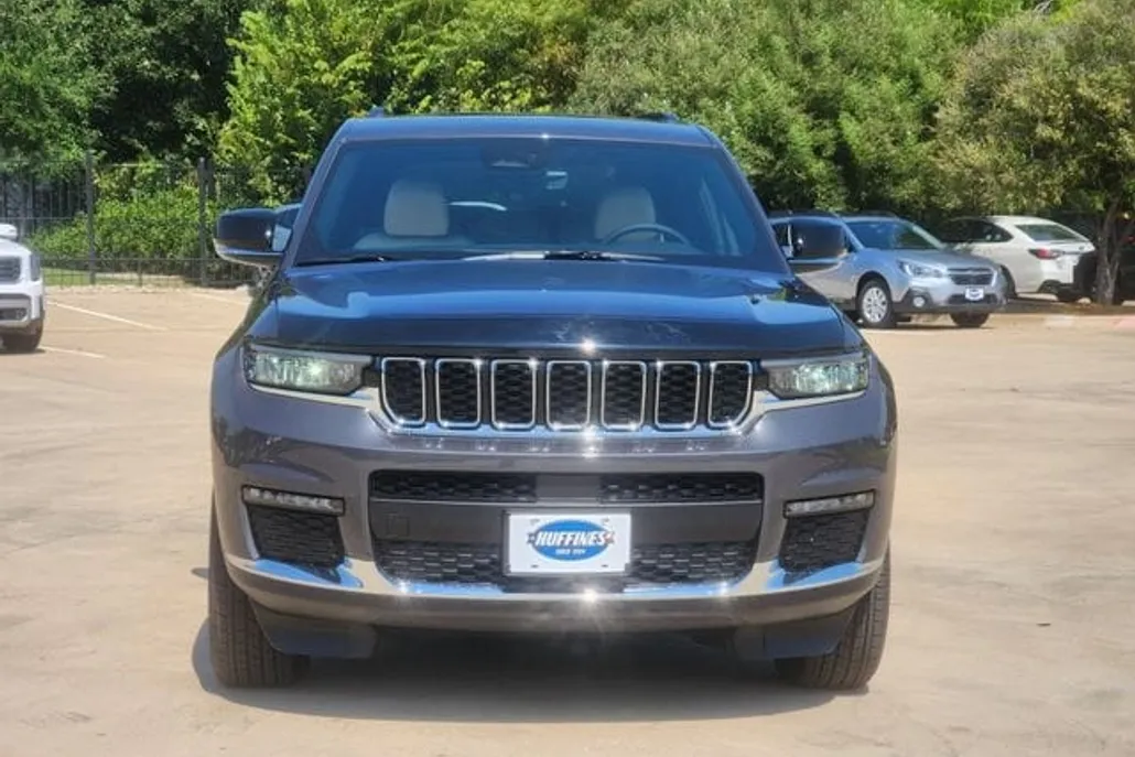 2025 Jeep Grand Cherokee Limited photo 1
