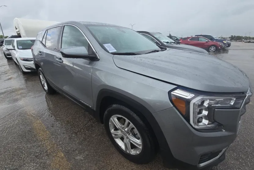 2024 Gmc Terrain SLE photo 1