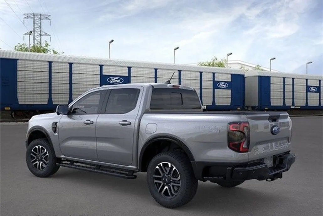 2025 Ford Ranger Lariat photo 1
