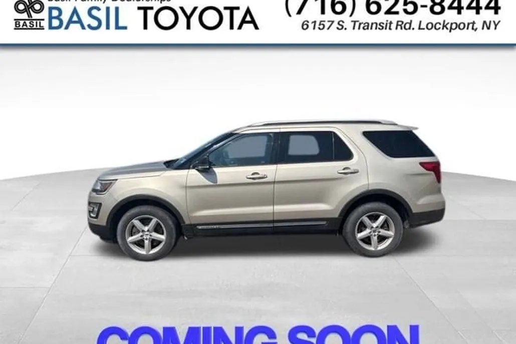 2017 Ford Explorer XLT photo 1
