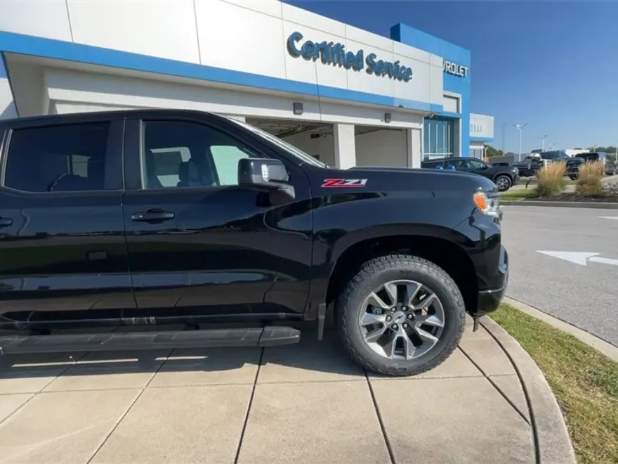 2026 Chevrolet Silverado 1500 RST photo 1