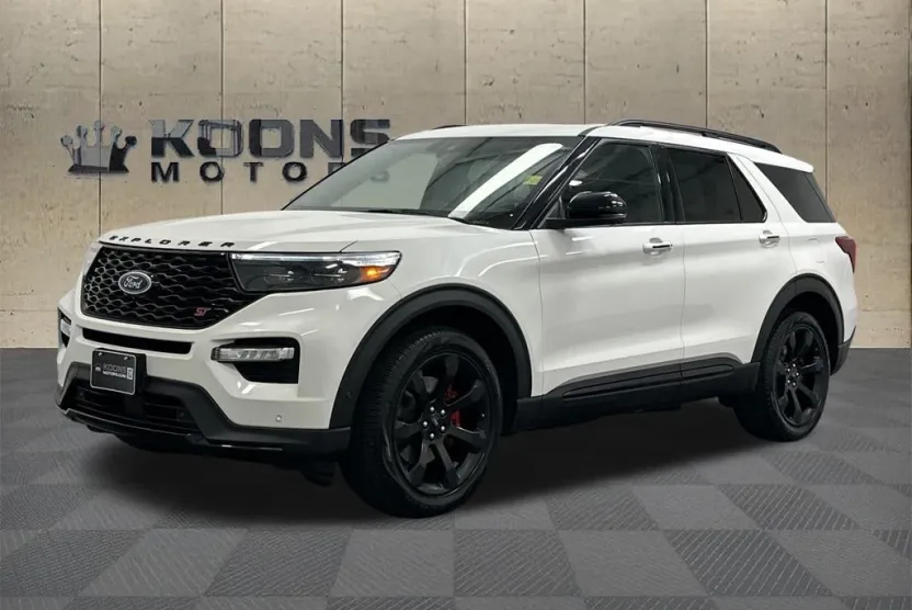 2022 Ford Explorer ST photo 1