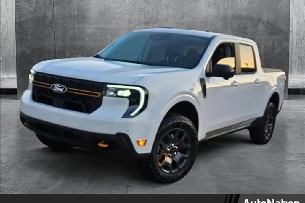 2025 Ford Maverick Tremor photo 1